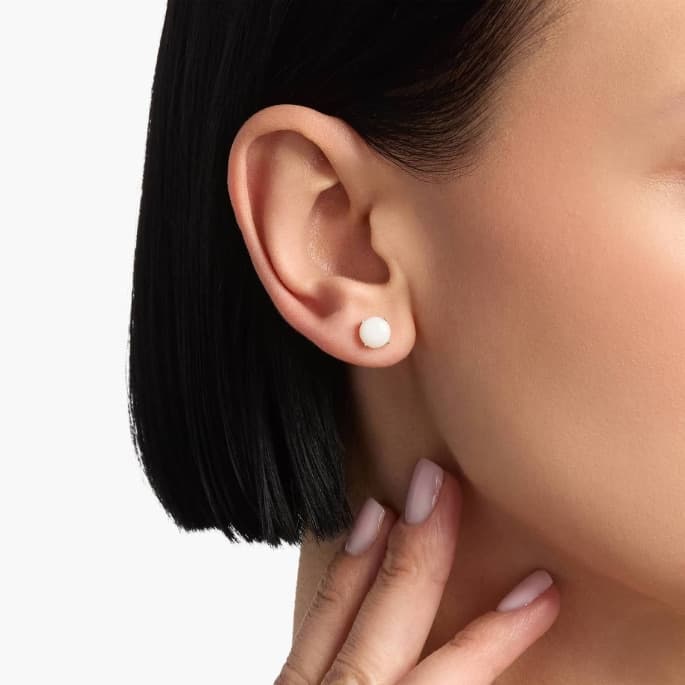 Opal Stud Earrings in 14k White Gold (7mm)